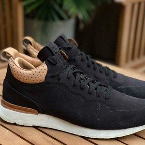 Nike Internationalist Mid Royal sneakers - 11.5 - In great condition! No box